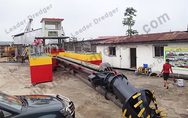 LD1000 Small Pond Dredging Equipment Max 10m Dredging Depth - Leader Dredger